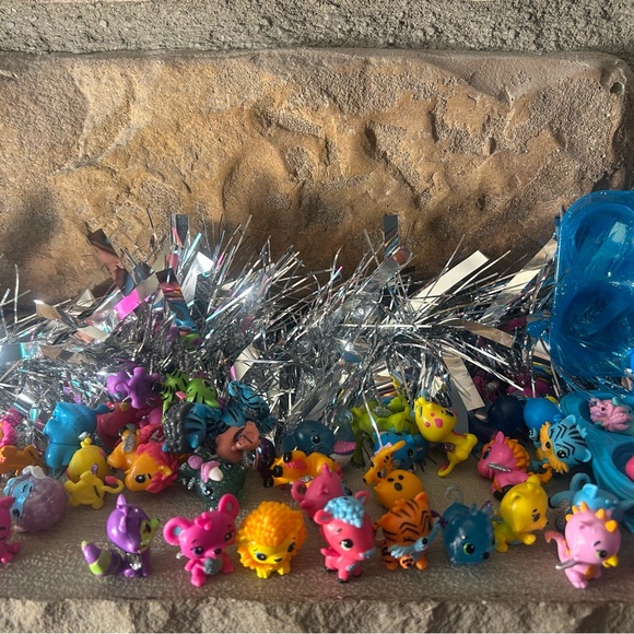 100+ hatchimals - Picture 8 of 9